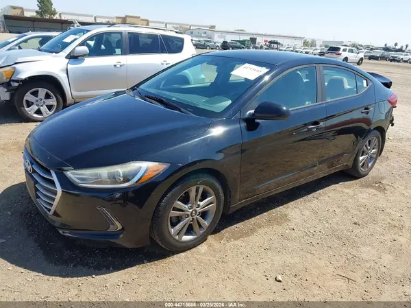 KMHD84LF7HU164492 2017 HYUNDAI ELANTRA - Image 2