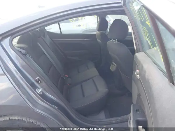 KMHD84LF7HU184211 2017 HYUNDAI ELANTRA - Image 8