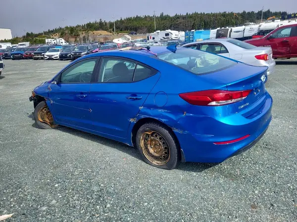 KMHD84LF7HU187920 2017 HYUNDAI ELANTRA - Image 2