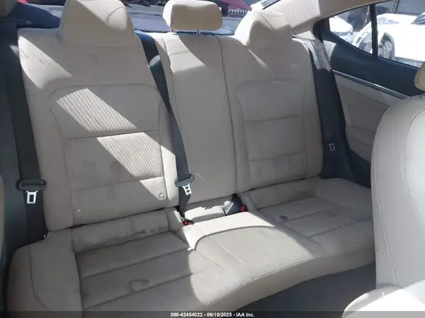 KMHD84LF7HU192289 2017 HYUNDAI ELANTRA - Image 8