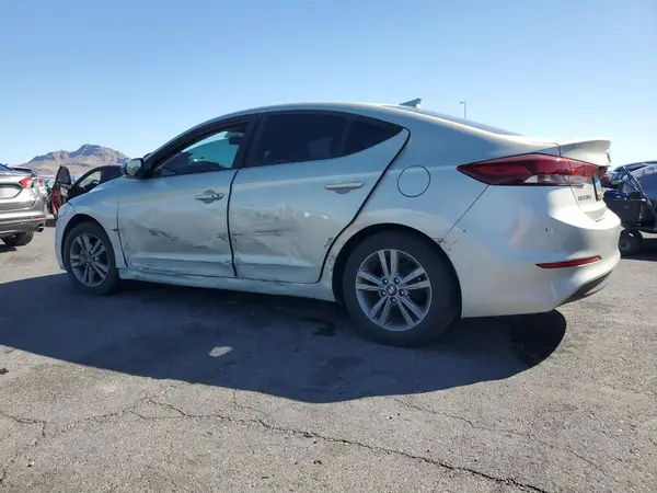 KMHD84LF7HU194995 2017 HYUNDAI ELANTRA - Image 2