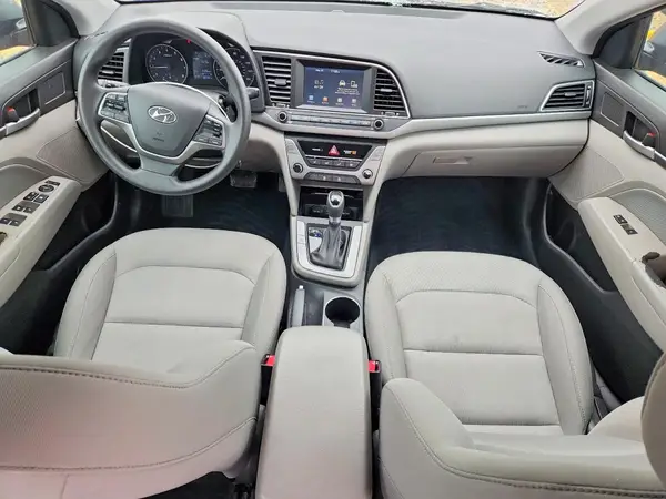KMHD84LF7HU196732 2017 HYUNDAI ELANTRA - Image 8