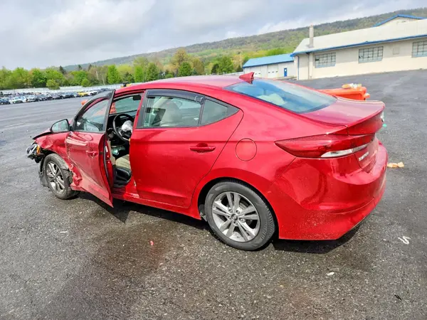 KMHD84LF7HU211066 2017 HYUNDAI ELANTRA - Image 2