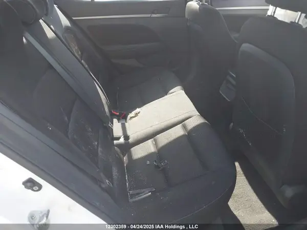 KMHD84LF7HU221080 2017 HYUNDAI ELANTRA - Image 8