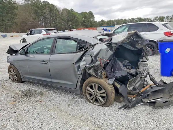 KMHD84LF7HU223637 2017 HYUNDAI ELANTRA - Image 2