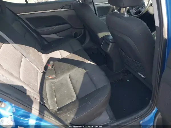 KMHD84LF7HU242074 2017 HYUNDAI ELANTRA - Image 8