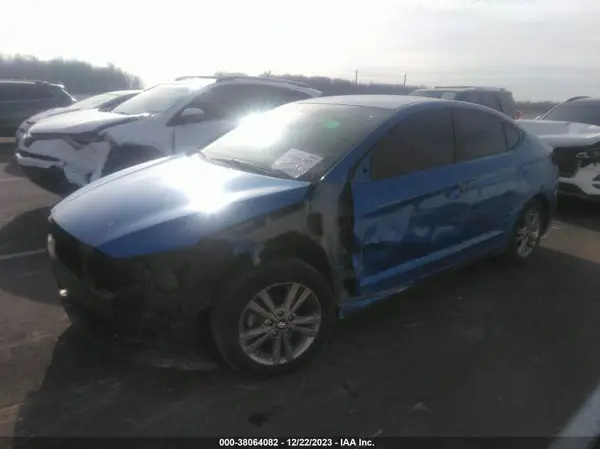 KMHD84LF7HU242107 2017 HYUNDAI ELANTRA - Image 2