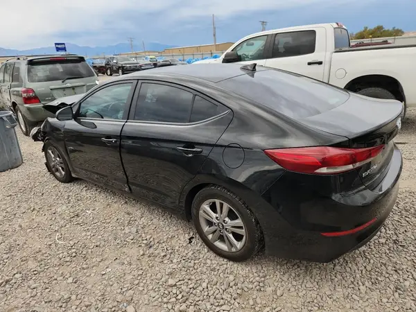 KMHD84LF7HU248134 2017 HYUNDAI ELANTRA - Image 2