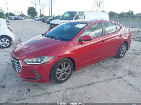 KMHD84LF7HU249087 2017 HYUNDAI ELANTRA - Image 2
