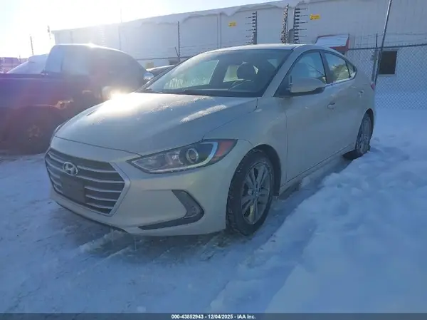KMHD84LF7HU255178 2017 HYUNDAI ELANTRA - Image 2