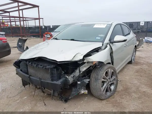 KMHD84LF7HU262535 2017 HYUNDAI ELANTRA - Image 2