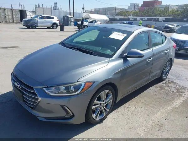 KMHD84LF7HU268254 2017 HYUNDAI ELANTRA - Image 2