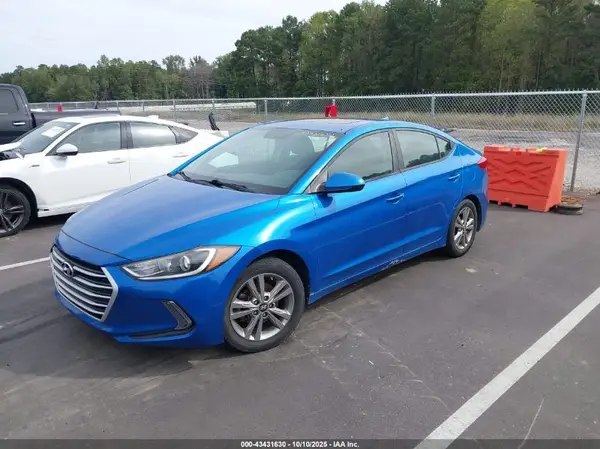 KMHD84LF7HU271770 2017 HYUNDAI ELANTRA - Image 2