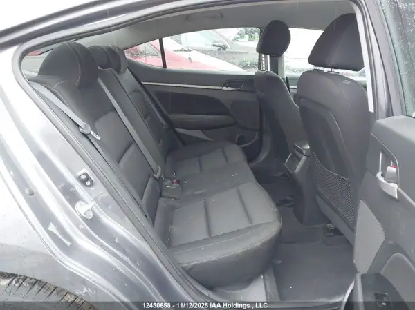KMHD84LF7HU321504 2017 HYUNDAI ELANTRA - Image 8
