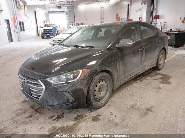 KMHD84LF7HU323074 2017 HYUNDAI ELANTRA - Image 2