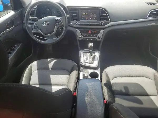 KMHD84LF7HU329229 2017 HYUNDAI ELANTRA - Image 8