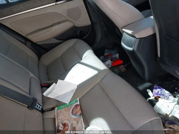 KMHD84LF7HU365552 2017 HYUNDAI ELANTRA - Image 8