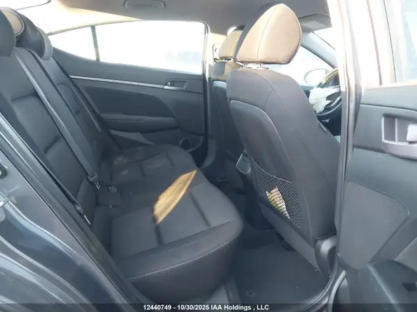 KMHD84LF7HU377068 2017 HYUNDAI ELANTRA - Image 8