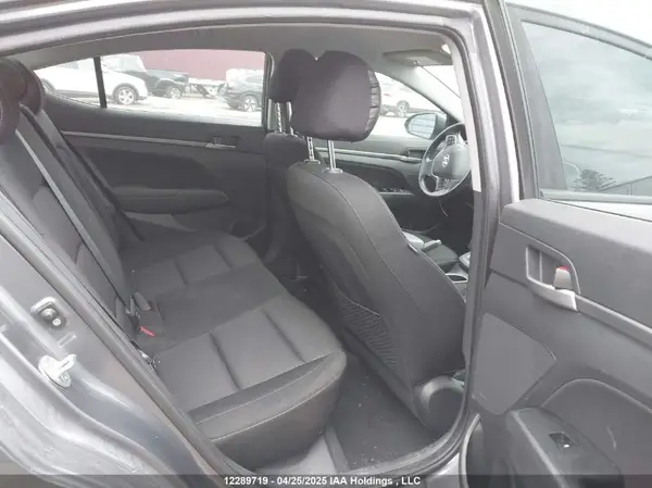 KMHD84LF7HU377104 2017 HYUNDAI ELANTRA - Image 8