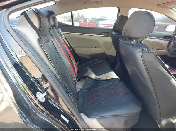 KMHD84LF7HU381069 2017 HYUNDAI ELANTRA - Image 8