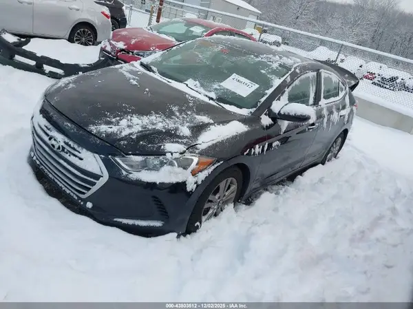 KMHD84LF7HU381265 2017 HYUNDAI ELANTRA - Image 2