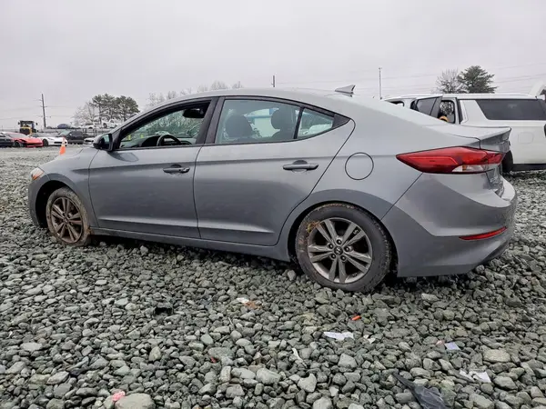 KMHD84LF7HU387325 2017 HYUNDAI ELANTRA - Image 2