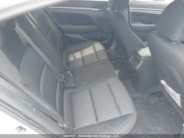 KMHD84LF7HU398566 2017 HYUNDAI ELANTRA - Image 8