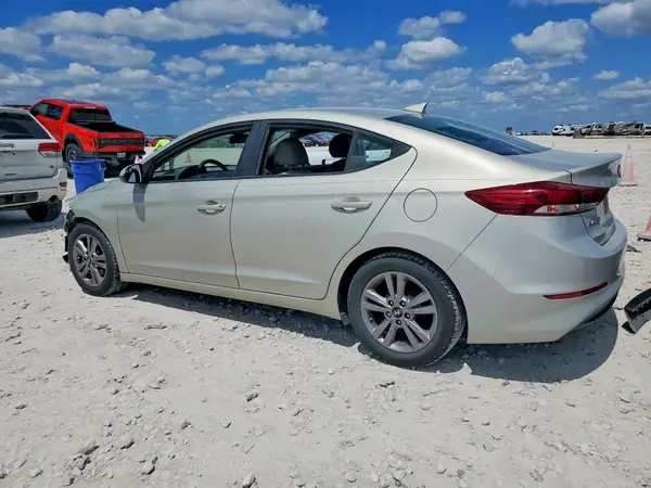 KMHD84LF7HU409226 2017 HYUNDAI ELANTRA - Image 2