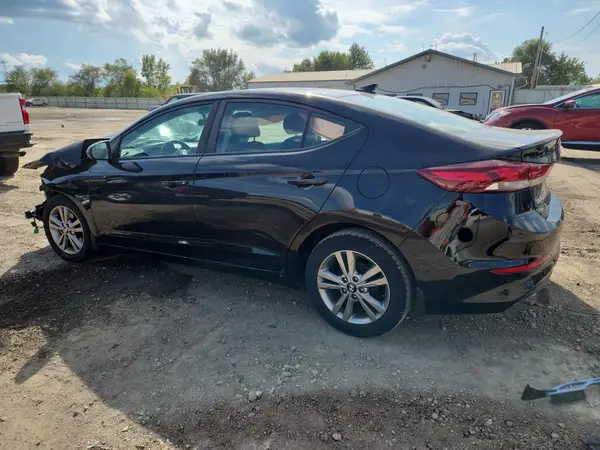 KMHD84LF7HU412787 2017 HYUNDAI ELANTRA - Image 2