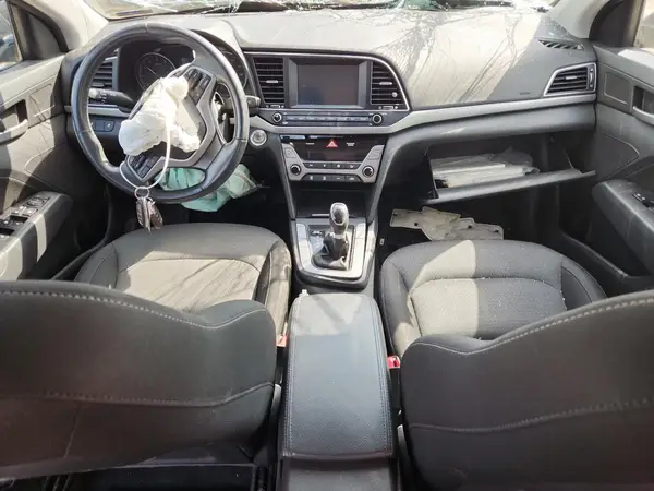 KMHD84LF7HU412787 2017 HYUNDAI ELANTRA - Image 8