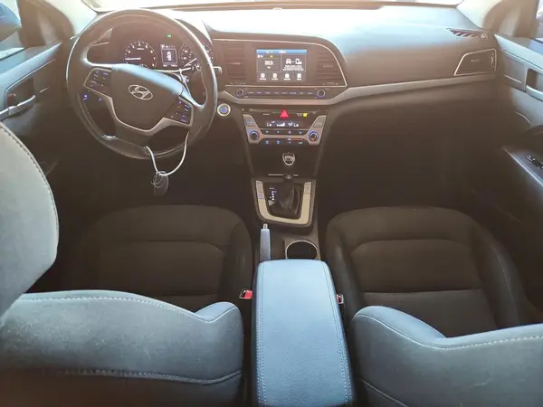 KMHD84LF7HU425765 2017 HYUNDAI ELANTRA - Image 8
