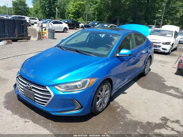 KMHD84LF7HU428102 2017 HYUNDAI ELANTRA - Image 2