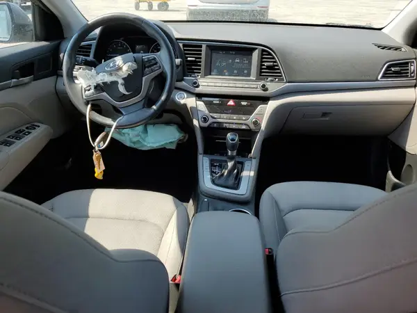 KMHD84LF7JU450672 2018 HYUNDAI ELANTRA - Image 8