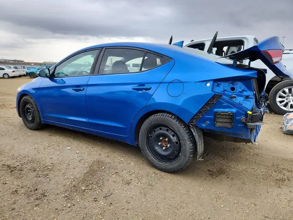 KMHD84LF7JU453992 2018 HYUNDAI ELANTRA - Image 2