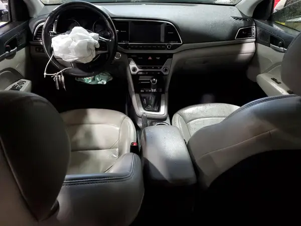 KMHD84LF7JU461090 2018 HYUNDAI ELANTRA - Image 8