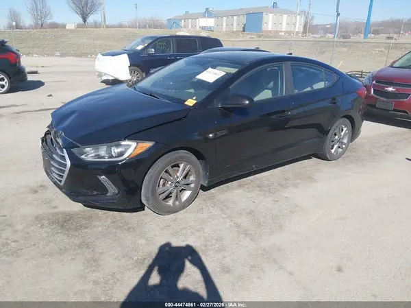 KMHD84LF7JU475491 2018 HYUNDAI ELANTRA - Image 2
