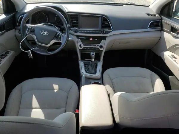 KMHD84LF7JU475863 2018 HYUNDAI ELANTRA - Image 8