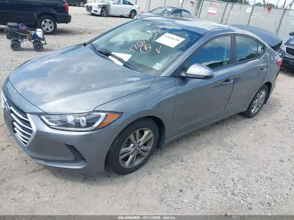 KMHD84LF7JU476754 2018 HYUNDAI ELANTRA - Image 2