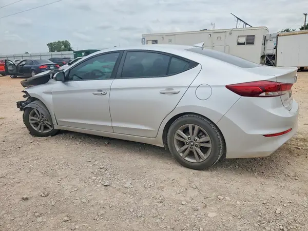 KMHD84LF7JU491013 2018 HYUNDAI ELANTRA - Image 2