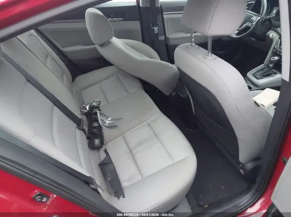 KMHD84LF7JU495224 2018 HYUNDAI ELANTRA - Image 8