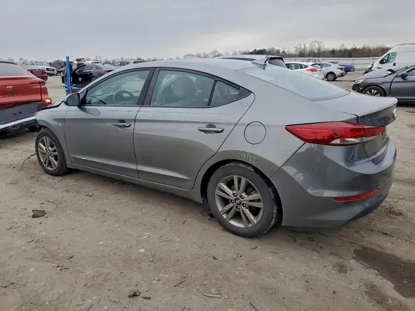 KMHD84LF7JU496874 2018 HYUNDAI ELANTRA - Image 2