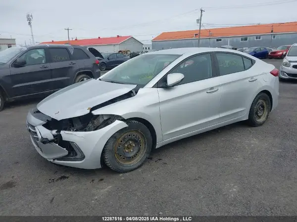 KMHD84LF7JU497782 2018 HYUNDAI ELANTRA - Image 2