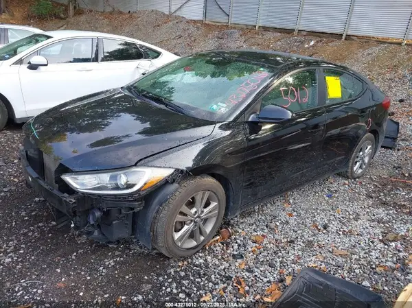 KMHD84LF7JU504102 2018 HYUNDAI ELANTRA - Image 2
