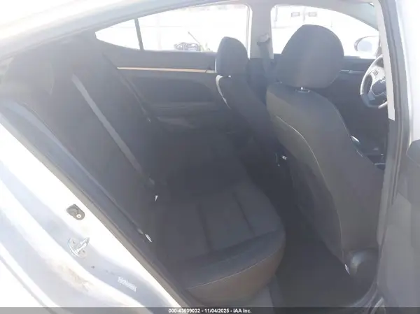 KMHD84LF7JU504312 2018 HYUNDAI ELANTRA - Image 8