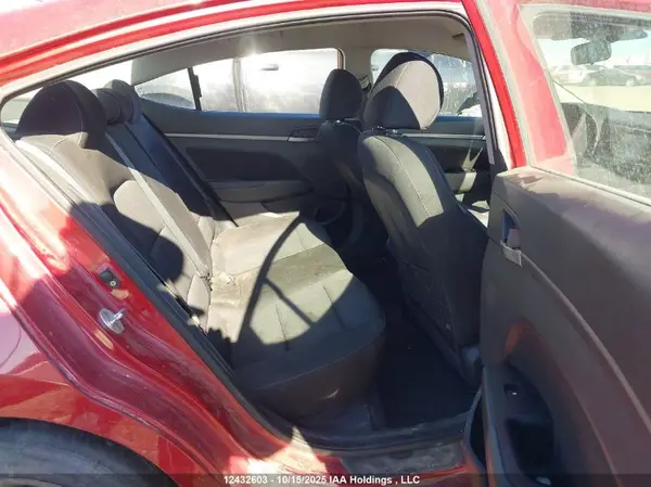 KMHD84LF7JU517335 2018 HYUNDAI ELANTRA - Image 8