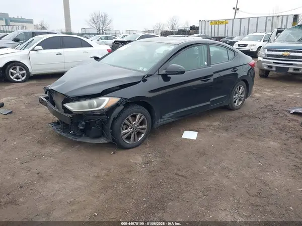 KMHD84LF7JU543479 2018 HYUNDAI ELANTRA - Image 2