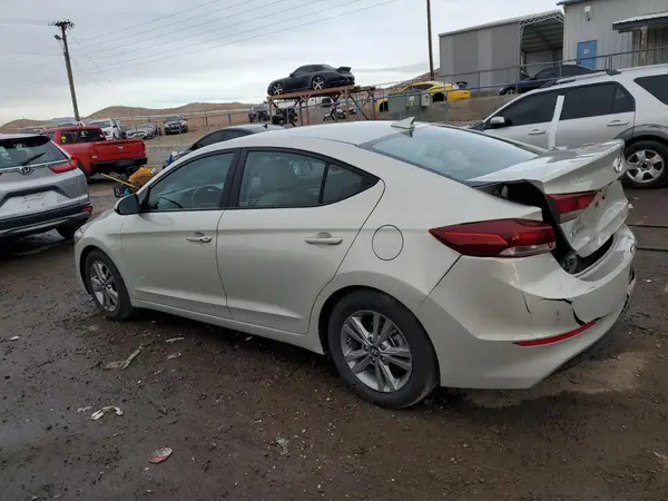 KMHD84LF7JU543739 2018 HYUNDAI ELANTRA - Image 2