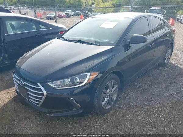 KMHD84LF7JU556071 2018 HYUNDAI ELANTRA - Image 2
