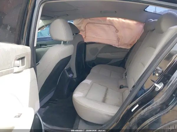KMHD84LF7JU556071 2018 HYUNDAI ELANTRA - Image 8