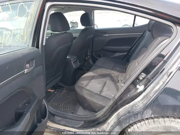 KMHD84LF7JU569810 2018 HYUNDAI ELANTRA - Image 8